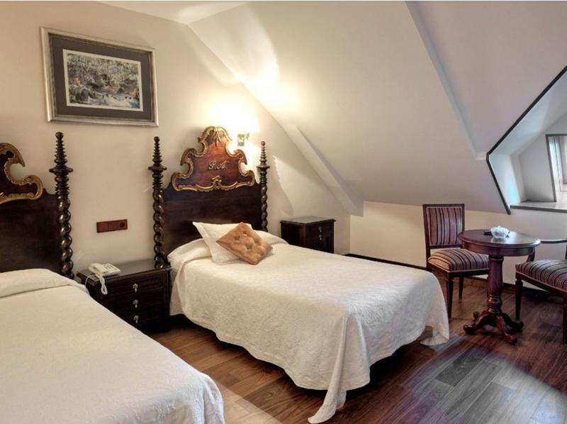 Hotel Y Apartamentos Arias ナビア 部屋 写真
