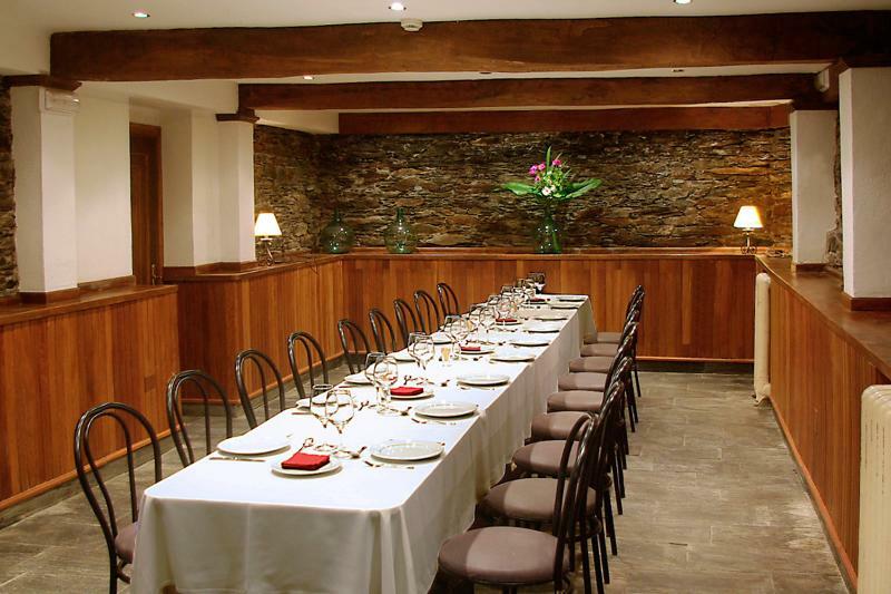 Hotel Y Apartamentos Arias ナビア エクステリア 写真